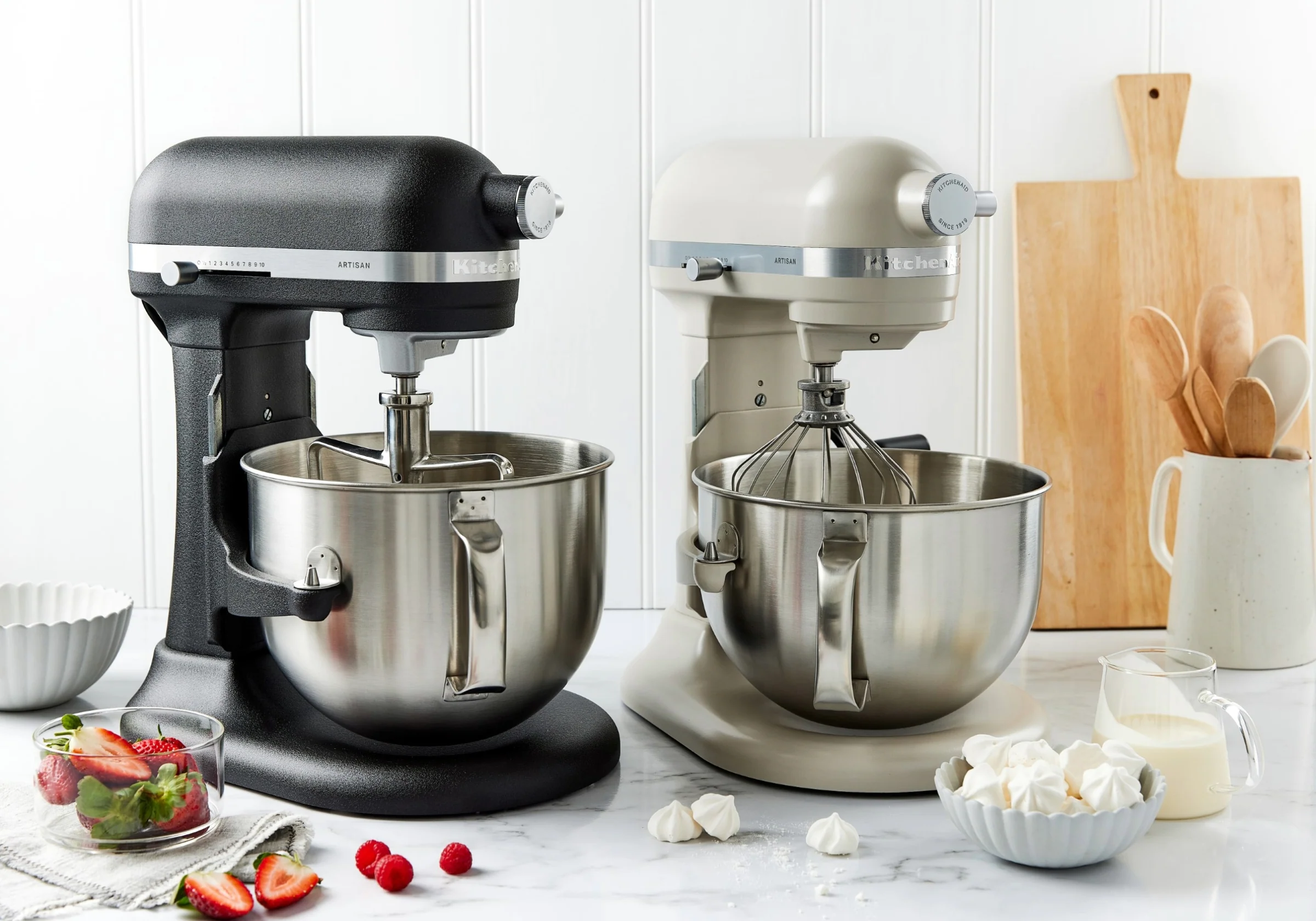 Artisan Bowl-Lift Stand Mixer KSM70 - Image 13