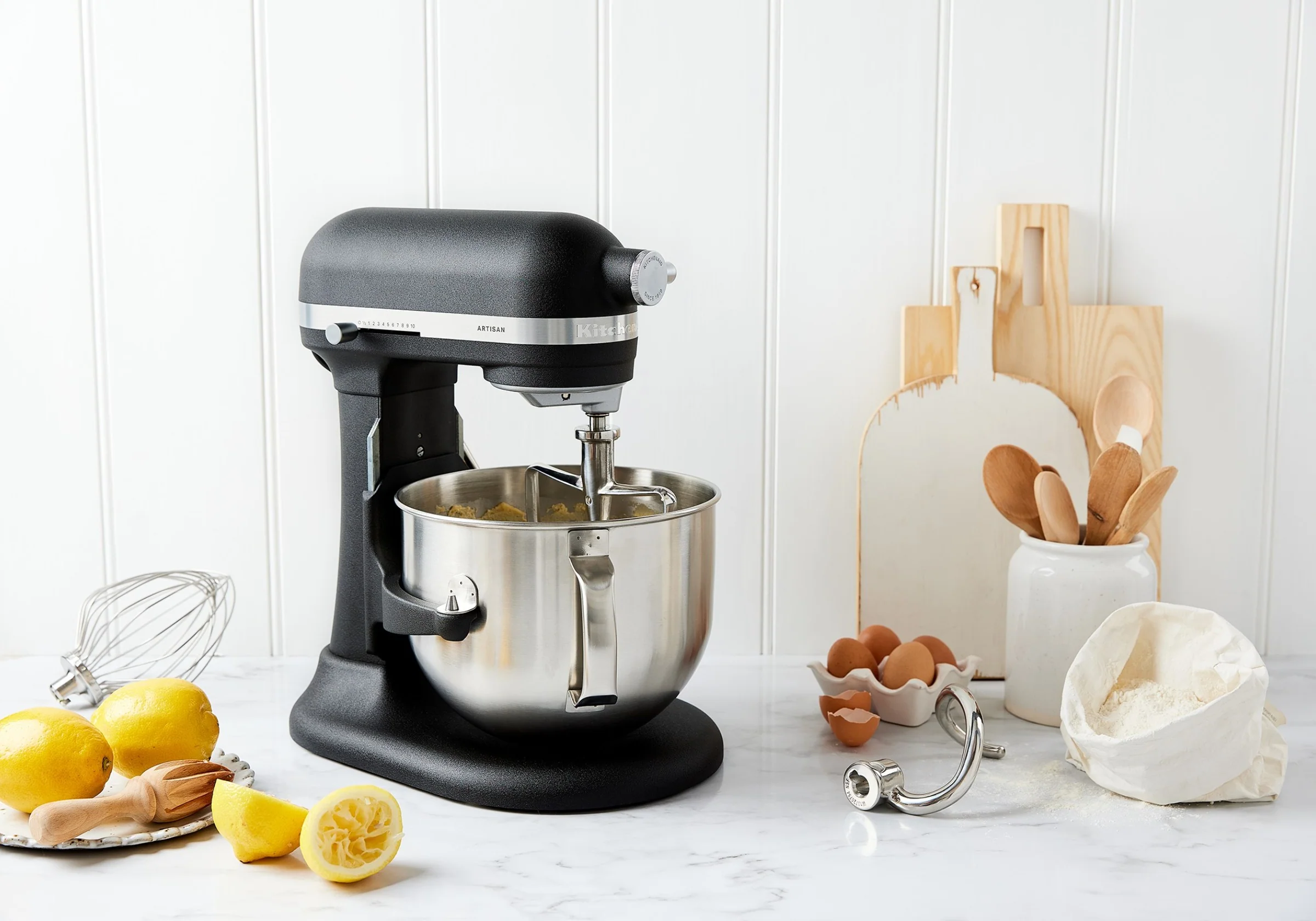 Artisan Bowl-Lift Stand Mixer KSM70 - Image 17