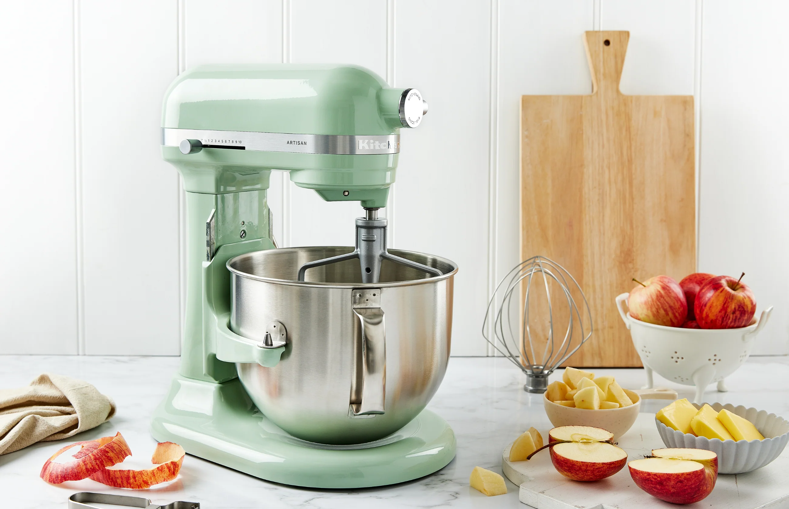 Artisan Bowl-Lift Stand Mixer KSM70 - Image 8